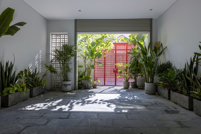 Cải tạo căn nhà 40 năm tuổi đẹp ngỡ ngàng ở Sài Gòn - 3 Cải tạo căn nhà 40 năm tuổi đẹp ngỡ ngàng ở Sài Gòn - 3