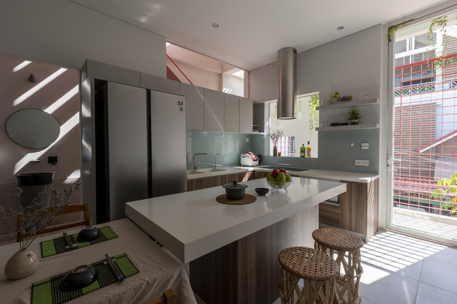 Cải tạo căn nhà 40 năm tuổi đẹp ngỡ ngàng ở Sài Gòn - 6 Cải tạo căn nhà 40 năm tuổi đẹp ngỡ ngàng ở Sài Gòn - 6